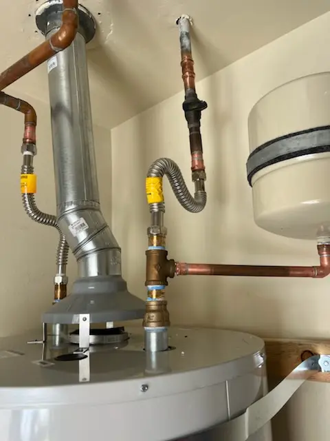 Water heater installation and plumbing repair in Dol Ray